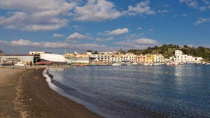 Les 15 Plus Belles Plages De Naples Et Des Environs Costa Croisieres